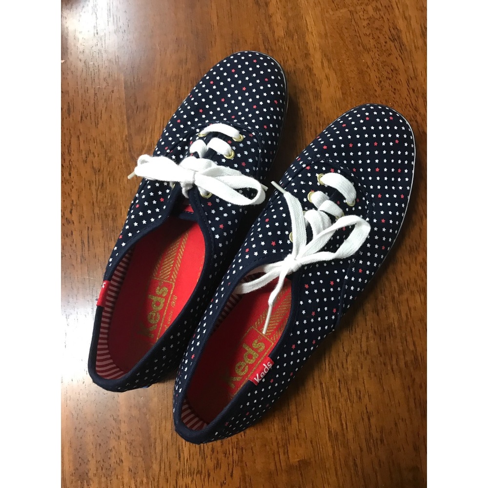 Fourth of July Keds size 7 with stars